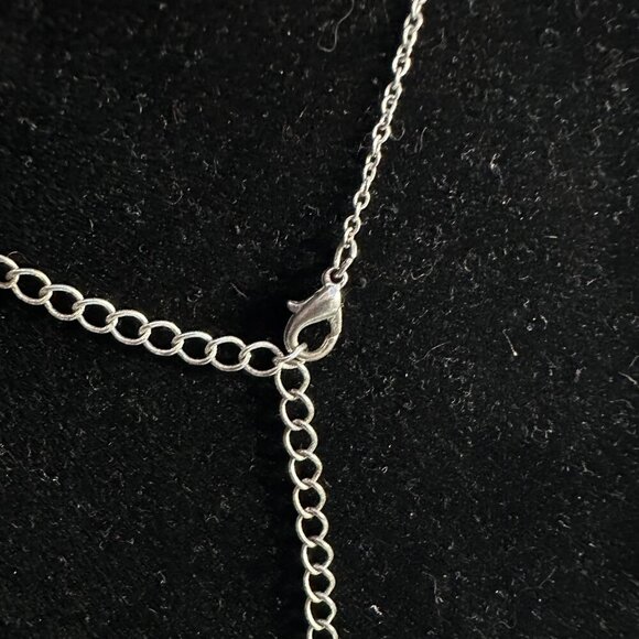 Elegant Blue Stone & Silver Tone Pendant Necklace – Fashion Jewelry Accessory - Picture 4 of 4